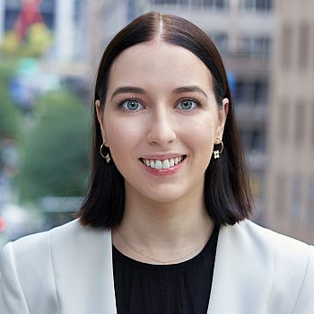 Portrait photograph of Madeleine Lipman